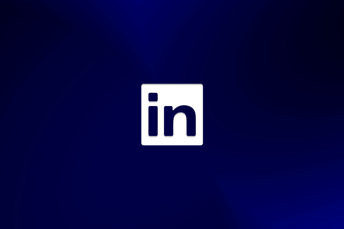 Linkedin logo op blauwe achtergrond